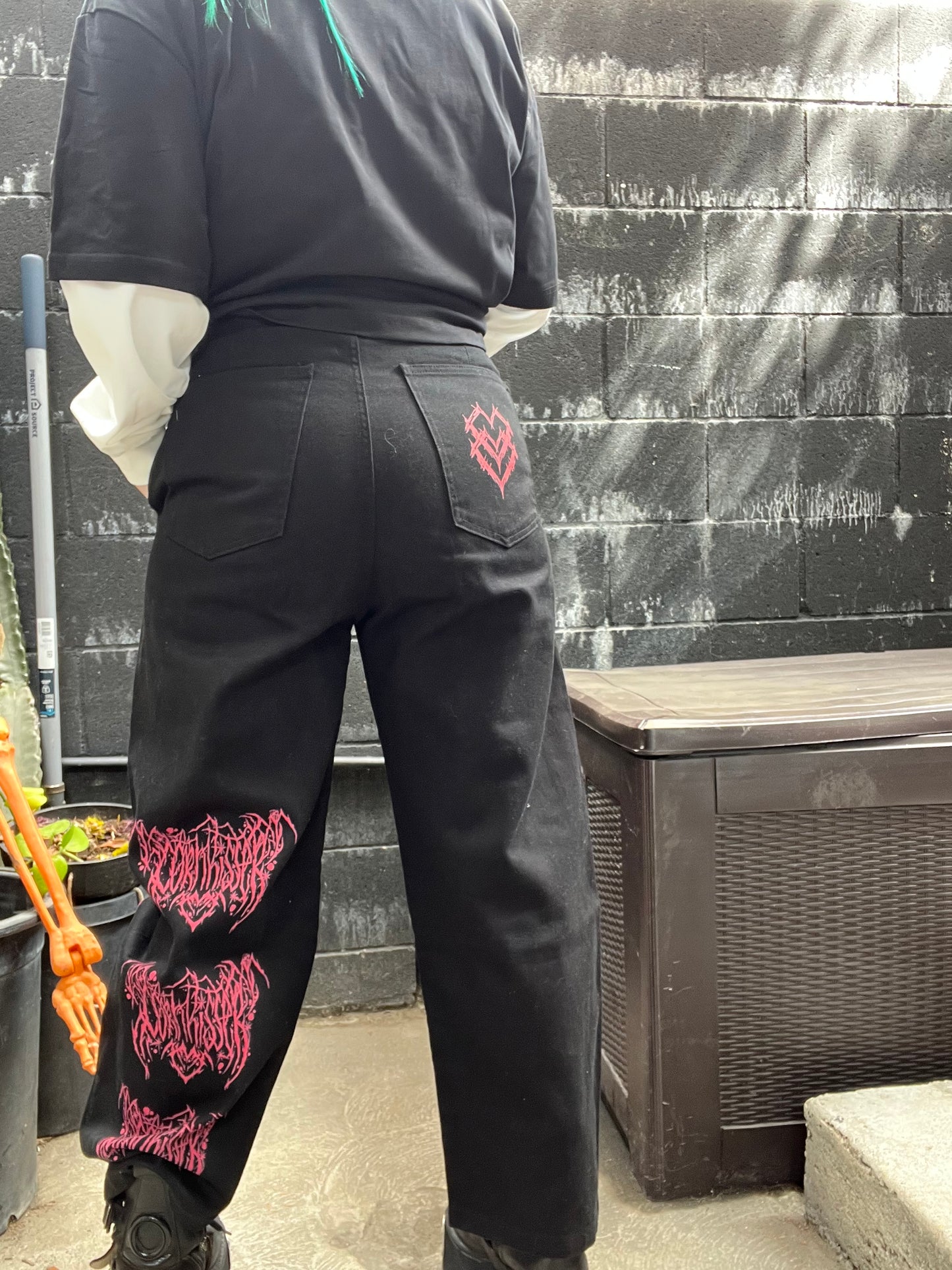 Belted Barrel-leg Chino Pants