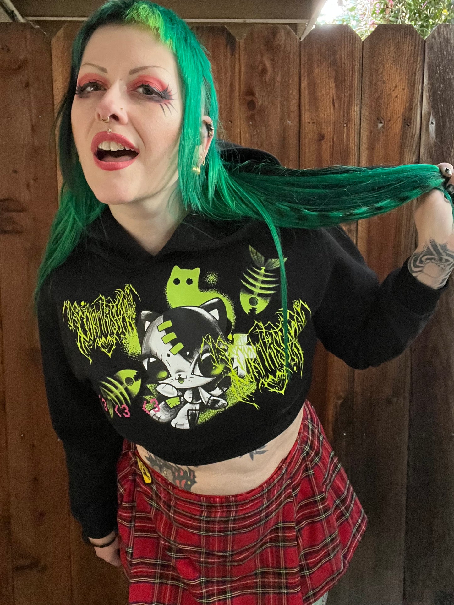 Essential Cropped Hoodie